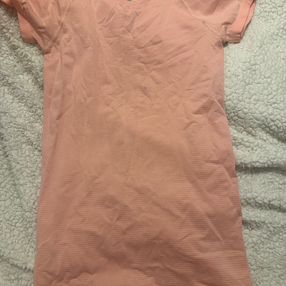 Swiftly Tech Short Sleeve Shirt 2.0 (dew pink) size 2